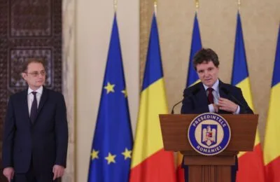 PNL ia în calcul să voteze guvernul Luca Niculescu fără să intre în executiv alături de PSD